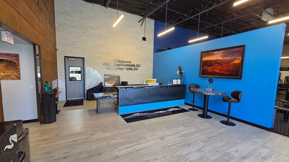 More Photos Of 1775 E University Dr, Tempe Flex For Lease