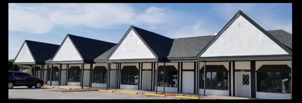 More Photos Of 6813-6823 State Road 54, New Port Richey Restaurant For Lease