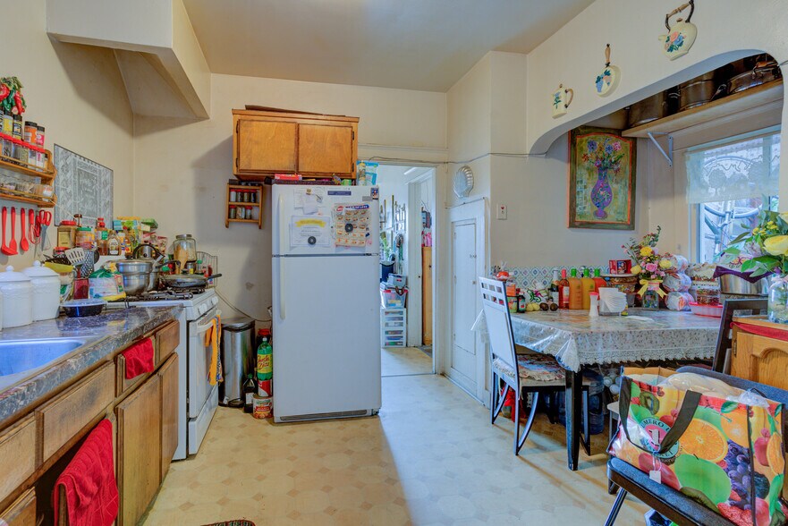 More Photos Of 2608 54th, Los Angeles Apartments For Sale