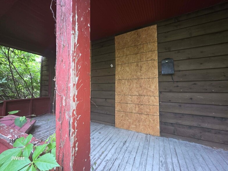 More Photos Of 12245 Bellefontaine Rd, Spanish Lake Office For Sale