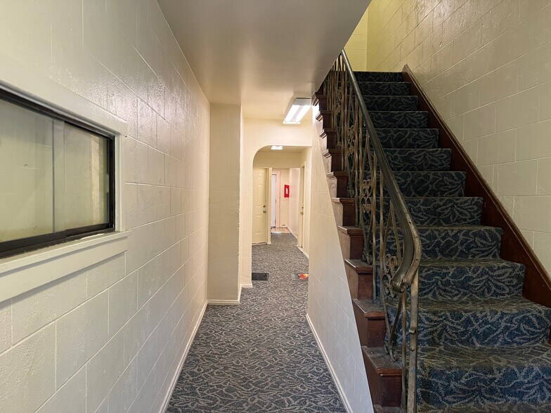 More Photos Of 2039 Emerson Ave, Dayton Apartments For Sale