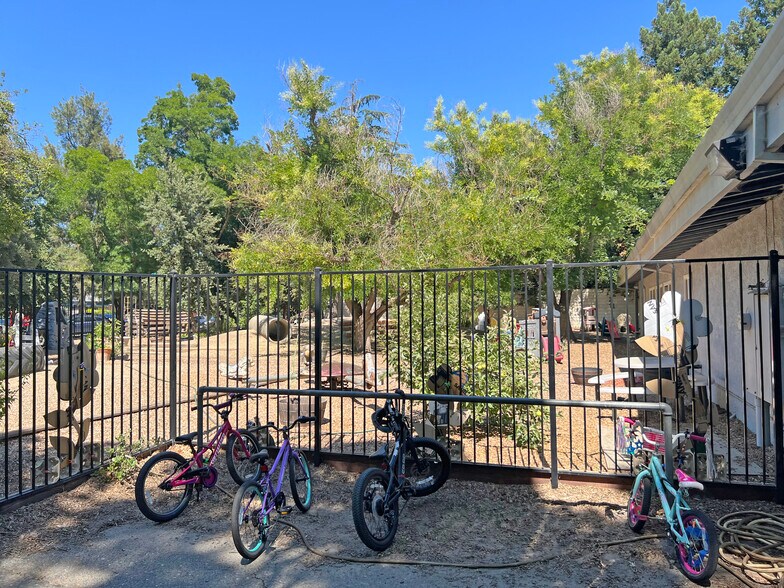 More Photos Of 1811 Renoir Ave, Davis Specialty For Lease