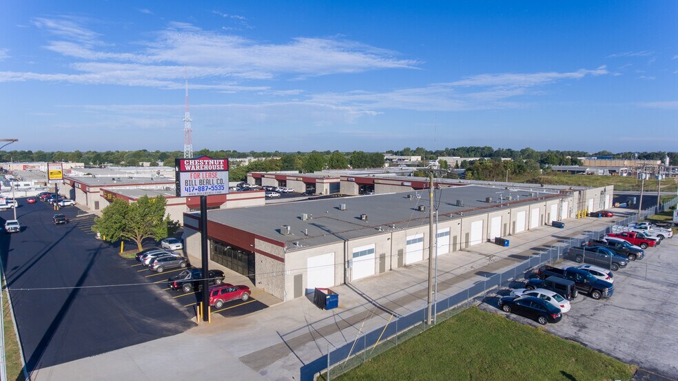 More Photos Of 3045 E Chestnut Expy, Springfield Unknown For Lease