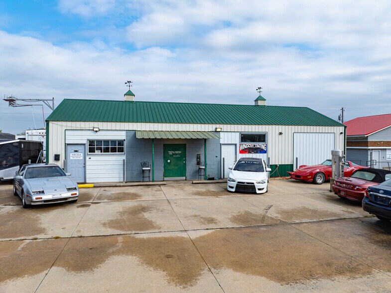 More Photos Of 306 W Front St, La Monte Industrial For Sale