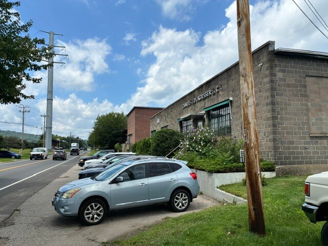 More Photos Of 257 Roosevelt Dr, Derby Manufacturing For Lease