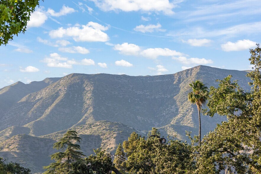 More Photos Of 305 W Ojai Ave, Ojai Office For Sale