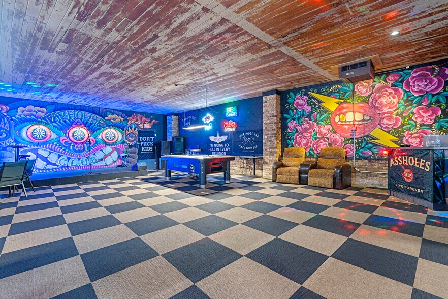 More Photos Of 816 Albert Pike Rd, Hot Springs Bar For Sale