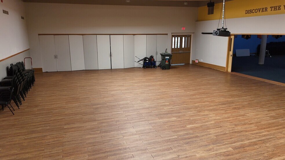 More Photos Of 9249 Folsom Blvd, Sacramento Religious Facility For Sale