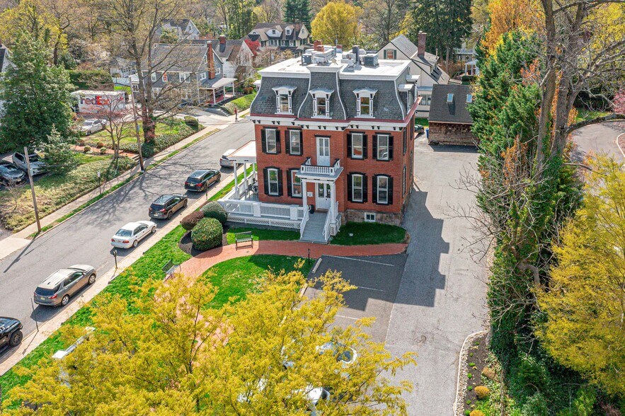 More Photos Of 10 W Main St, Moorestown Office For Sale