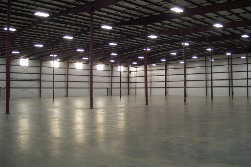 More Photos Of 5475 S US HWY 29, Auburn Warehouse For Lease