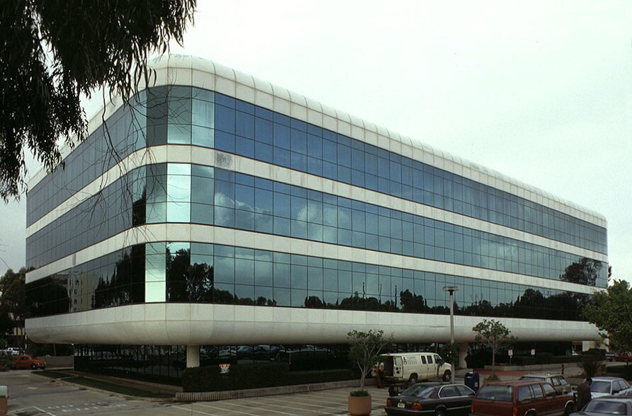 More Photos Of 701 E 28th St, Long Beach Medical For Lease