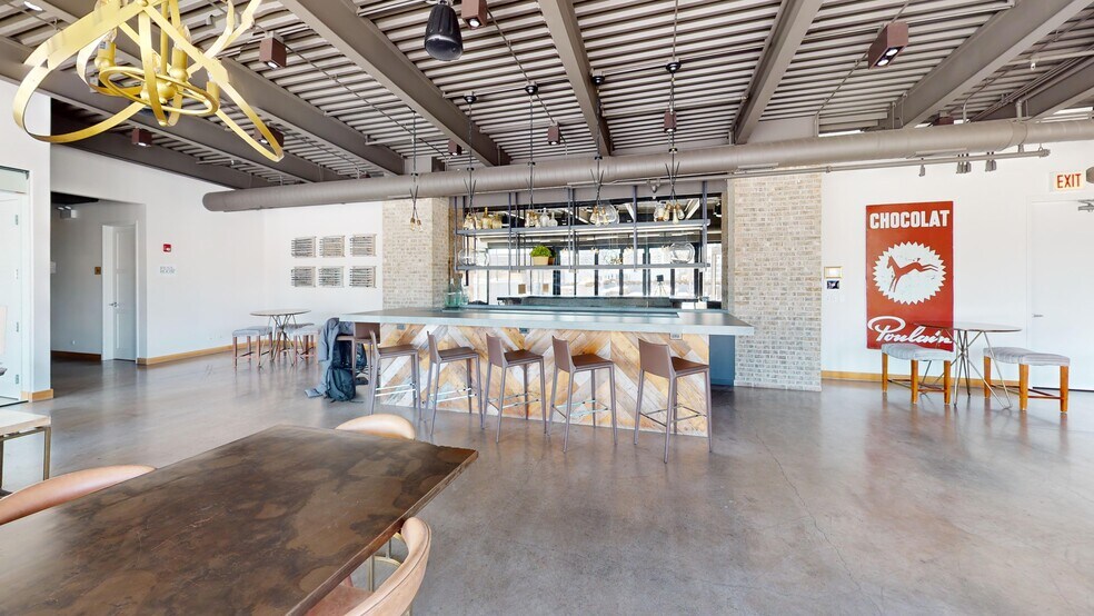 More Photos Of 322 S Green St, Chicago Office For Lease