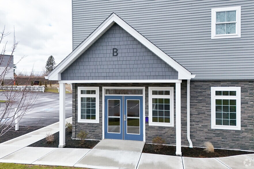 More Photos Of 13 Main St, Lakeville Apartments For Sale