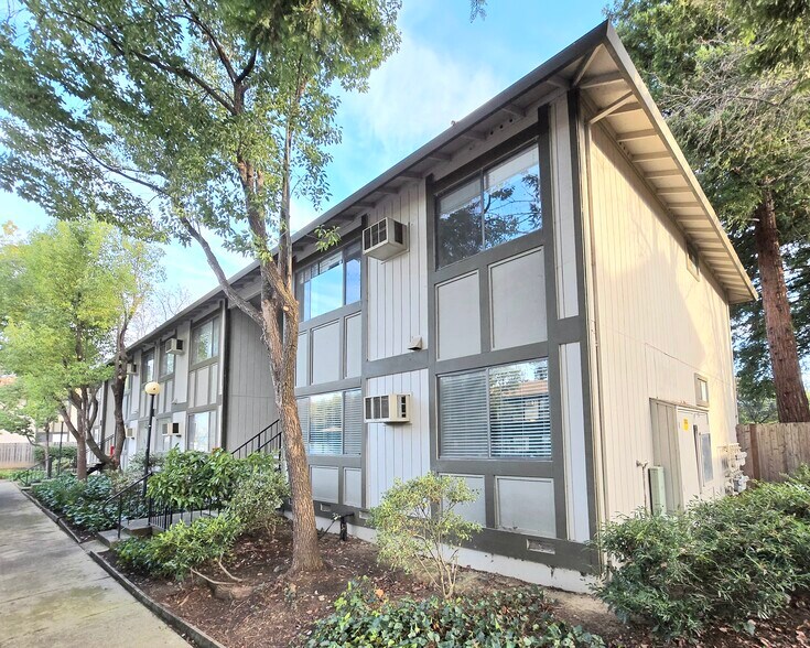 Primary Photo Of 505-531 Capps Ln, Ukiah Apartments For Sale