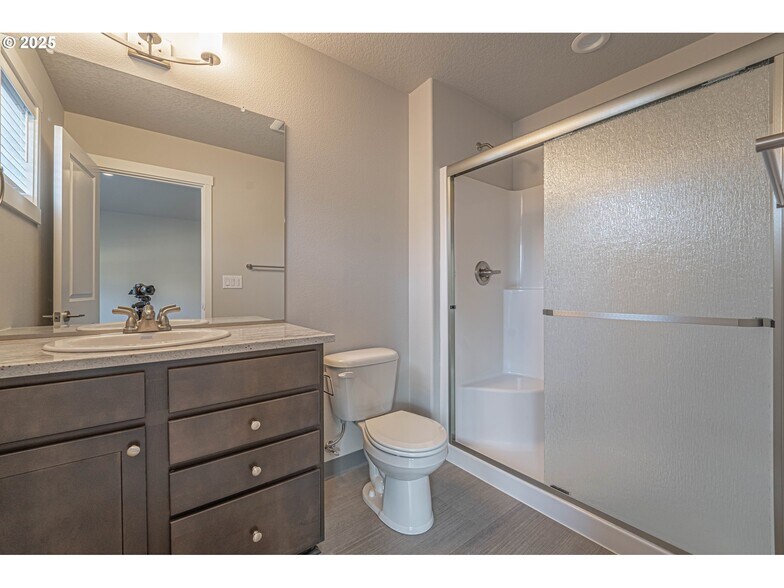 More Photos Of 4943 NE 2nd Ct, Vancouver Multifamily For Sale