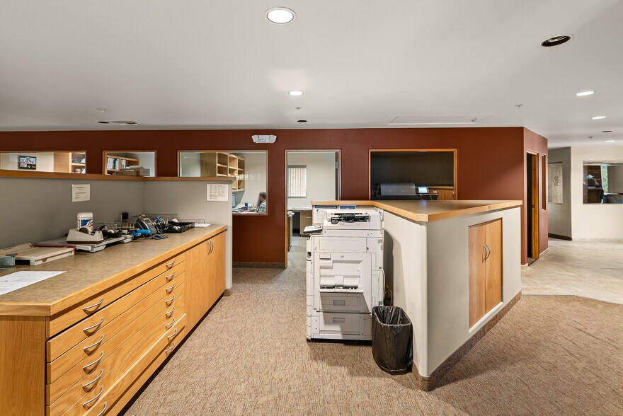 More Photos Of 75 Kallof Pl, Sedona Loft Creative Space For Lease