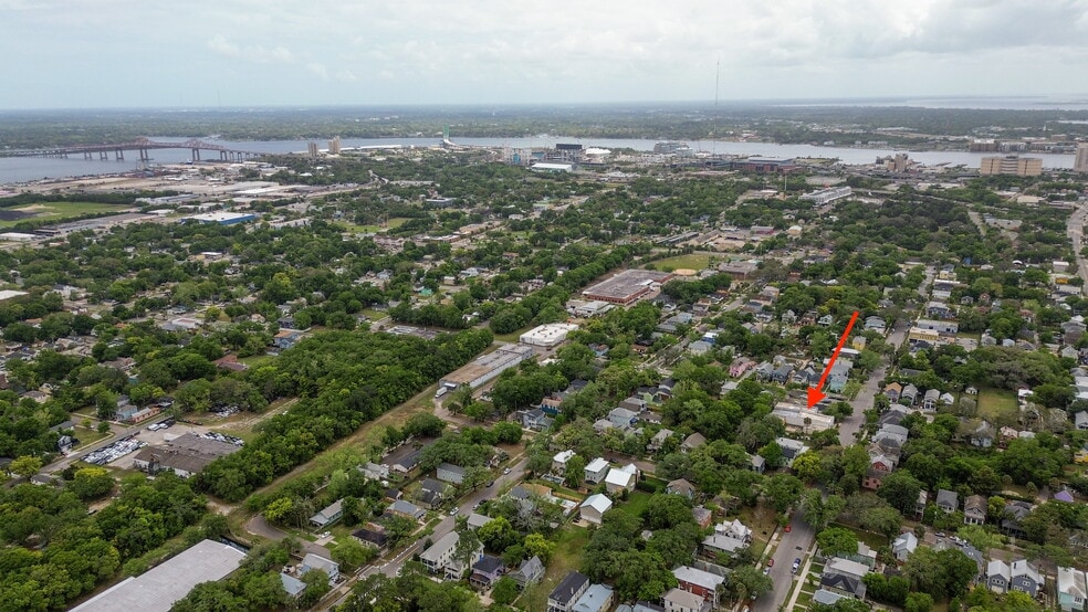 More Photos Of 1425 Walnut St, Jacksonville Freestanding For Sale