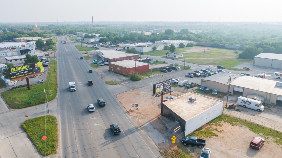 More Photos Of 509 S Treadaway Blvd, Abilene Flex For Sale