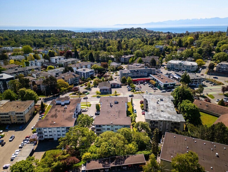 More Photos Of 1670 Fort St, Victoria Apartments For Sale