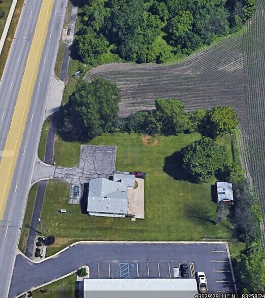 More Photos Of 5750 Bay Rd, Saginaw Freestanding For Sale