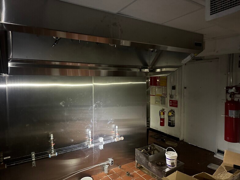 More Photos Of 1050 Mount Vernon Ave, Marion Restaurant For Sale