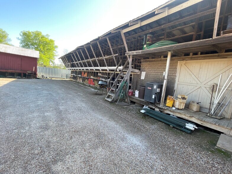 More Photos Of 626 Hunter Ave, Boswell Flex For Sale