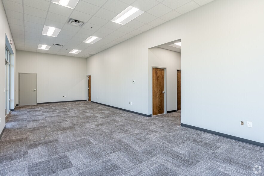 More Photos Of Jessie Cronic Rd & I-85, Braselton Unknown For Lease