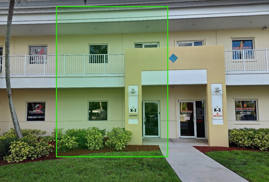 Primary Photo Of 2781 Vista Pky, West Palm Beach Light Manufacturing For Sale
