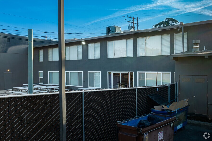 More Photos Of 315 N Conyer St, Visalia Religious Facility For Sale