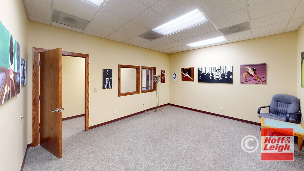 More Photos Of 518 Chelton Pl, Colorado Springs Office For Lease