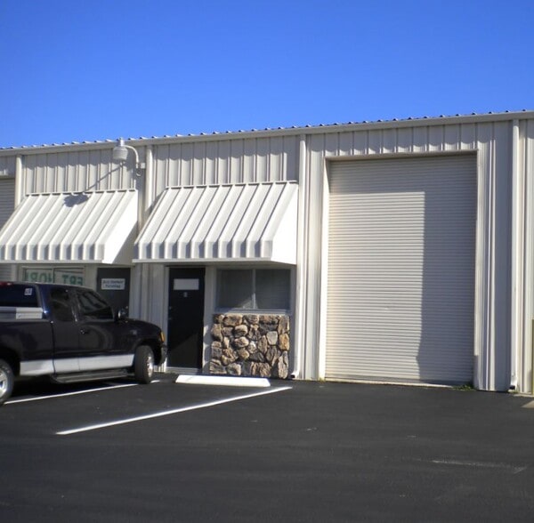More Photos Of 1725 S Nova Rd, Daytona Beach Warehouse For Sale