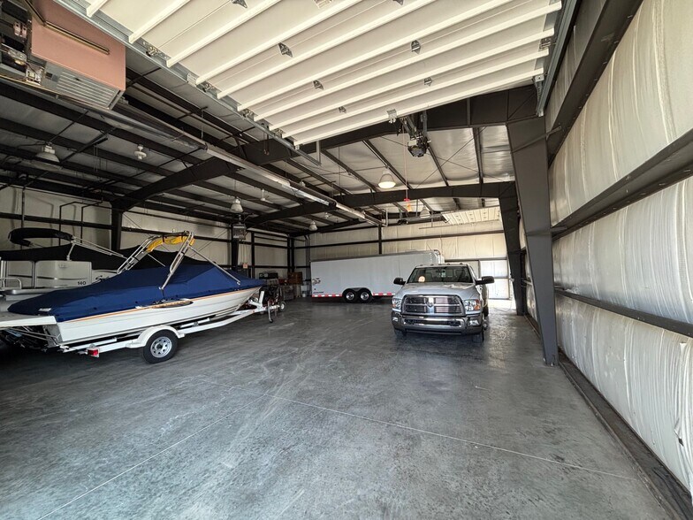 More Photos Of 2509 Krisko Cir SW, Canton Warehouse For Lease