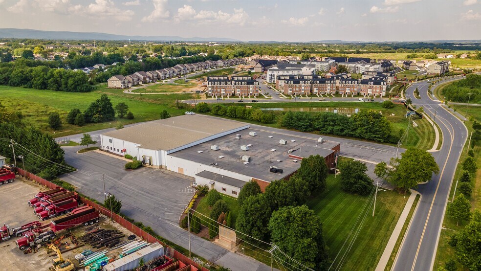 More Photos Of 605 E Church St, Frederick Warehouse For Lease