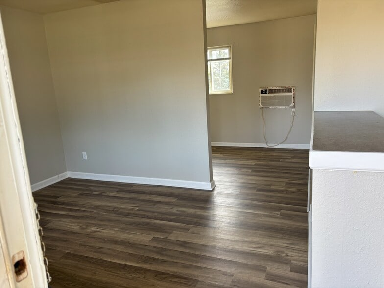 More Photos Of 5125 W 10th St, Indianapolis Apartments For Sale