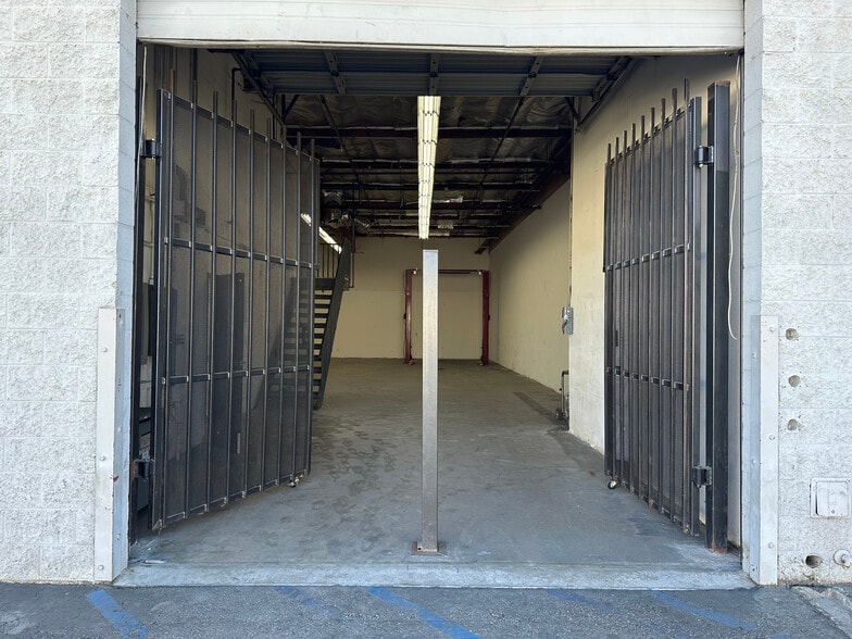 More Photos Of 8000 Wheatland Ave, Sun Valley Manufacturing For Lease