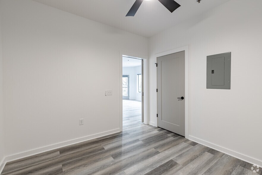 More Photos Of 512 Flat Shoals Ave SE, Atlanta Apartments For Lease