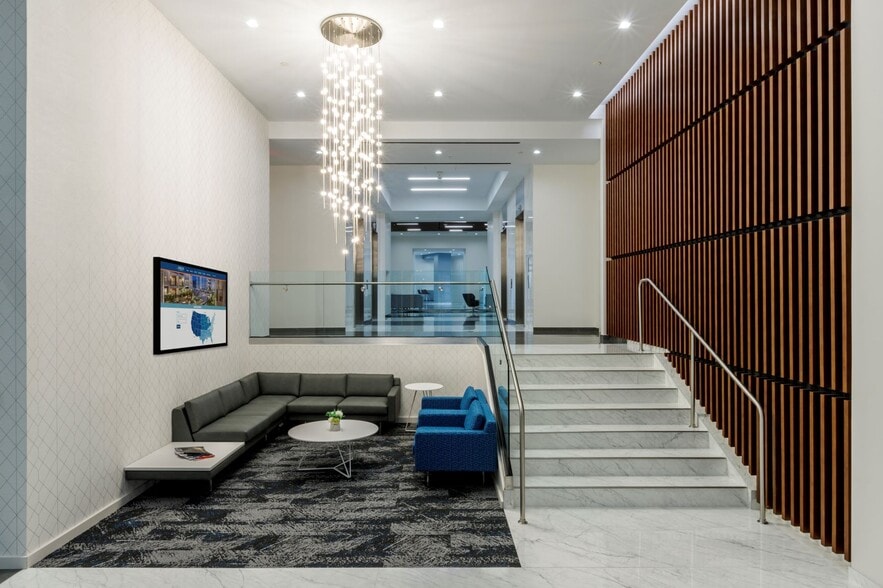 More Photos Of 1725 Duke St, Alexandria Office For Lease