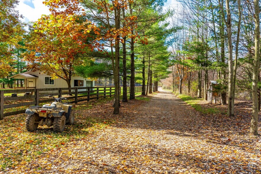 More Photos Of 10937 Johnstown Rd, New Albany Land For Sale