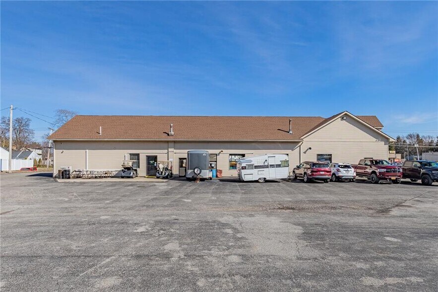 More Photos Of 4577 S Lake Rd, Brockport Auto Dealership For Sale