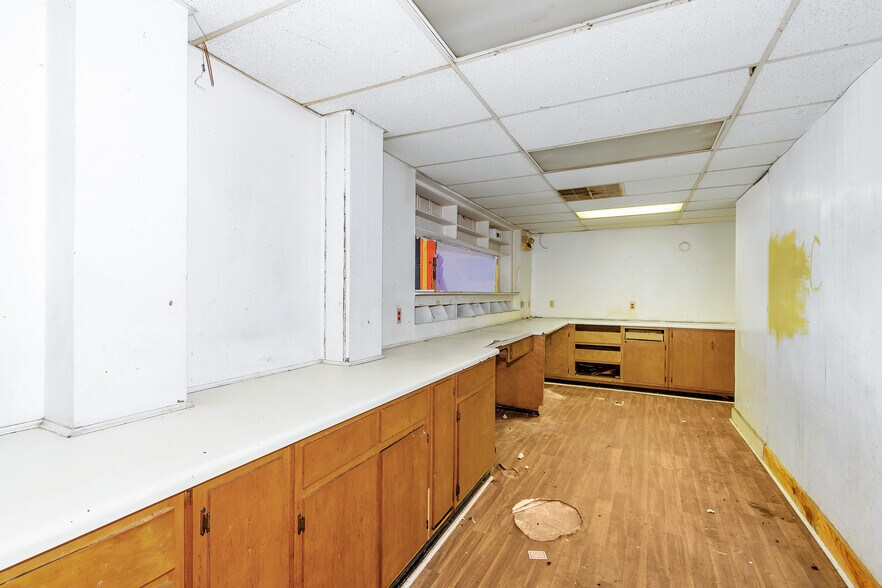 More Photos Of 1800-1810 Broad St, Augusta Storefront Retail Office For Sale