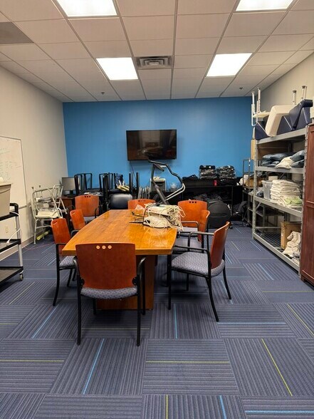 More Photos Of 983 E Lancaster Ave, Downingtown Storefront For Sale