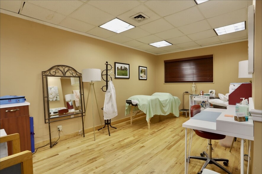 More Photos Of 1590 Anderson, Fort Lee Apartments For Lease