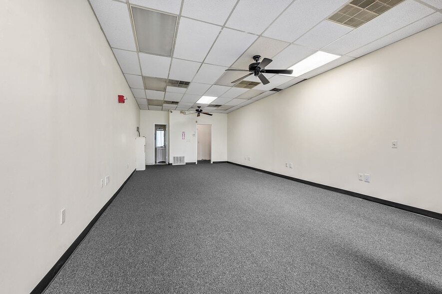More Photos Of 1142A S Railroad Ave, Staten Island Office For Sale