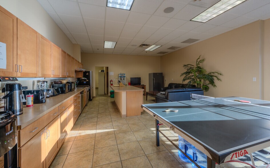 More Photos Of 1399 Horizon Ave, Lafayette Research And Development For Sale