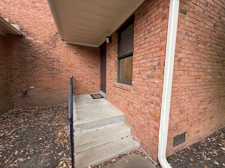 More Photos Of 5658 S Rex Rd, Memphis Medical For Lease