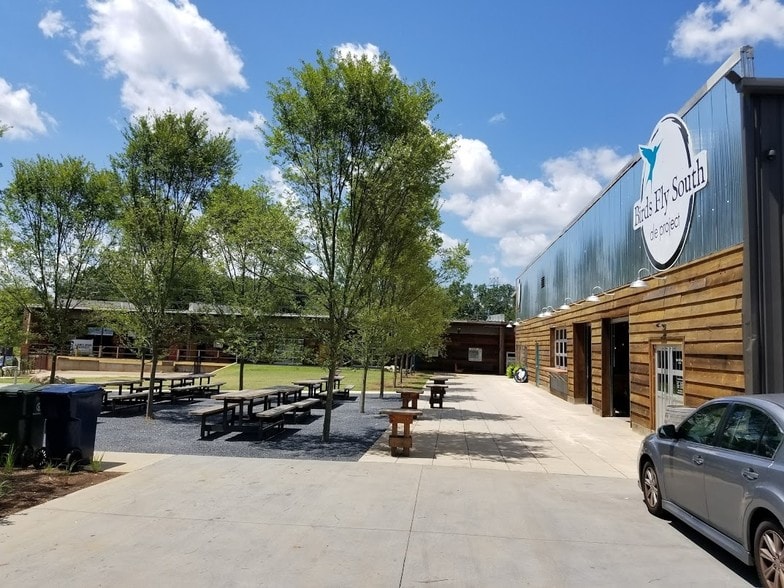 More Photos Of 1320 Hampton Avenue Ext, Greenville Unknown For Lease