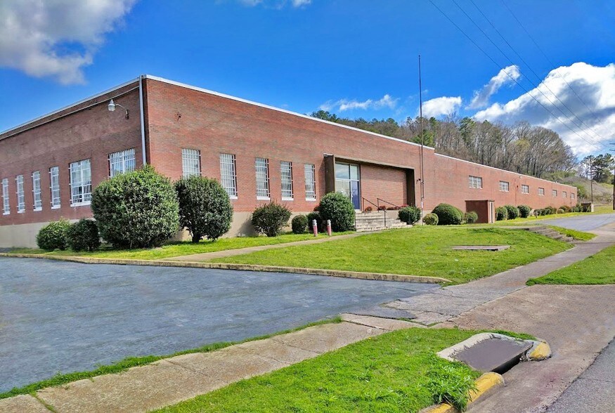 More Photos Of 601 Tuscaloosa Ave, Gadsden Warehouse For Lease