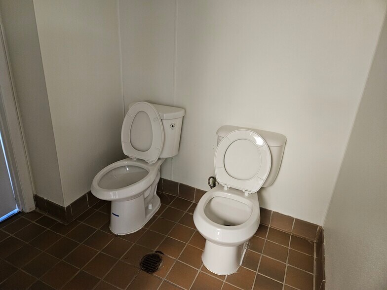 More Photos Of 14900 Cloverdale Rd, Dale City Daycare Center For Sale