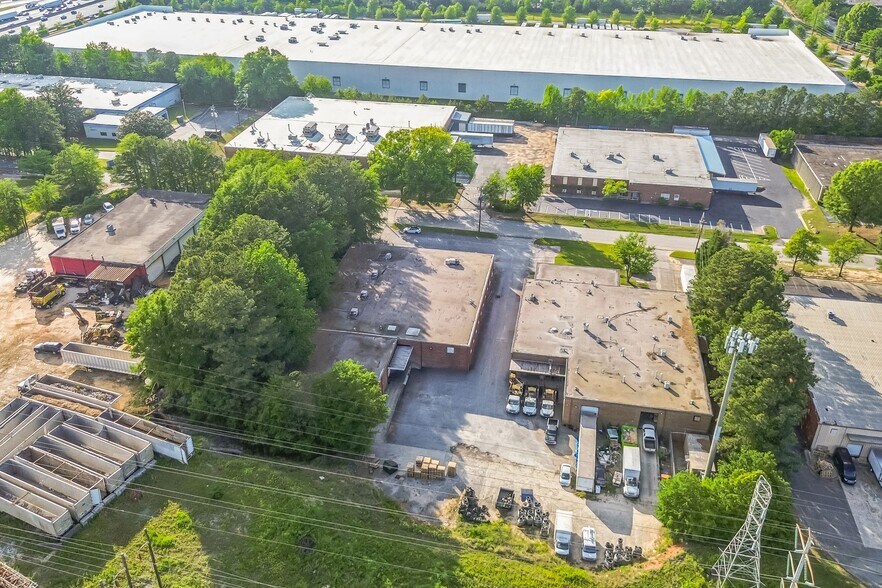 More Photos Of 3565 McCall Pl, Doraville Distribution For Lease