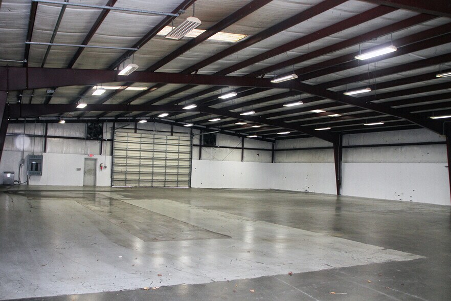 More Photos Of 1207 Butler St, Oxford Unknown For Lease